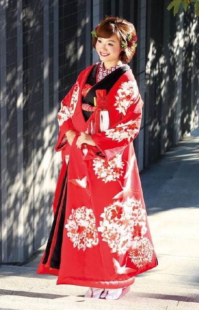 雅やかな日本の花嫁衣裳
